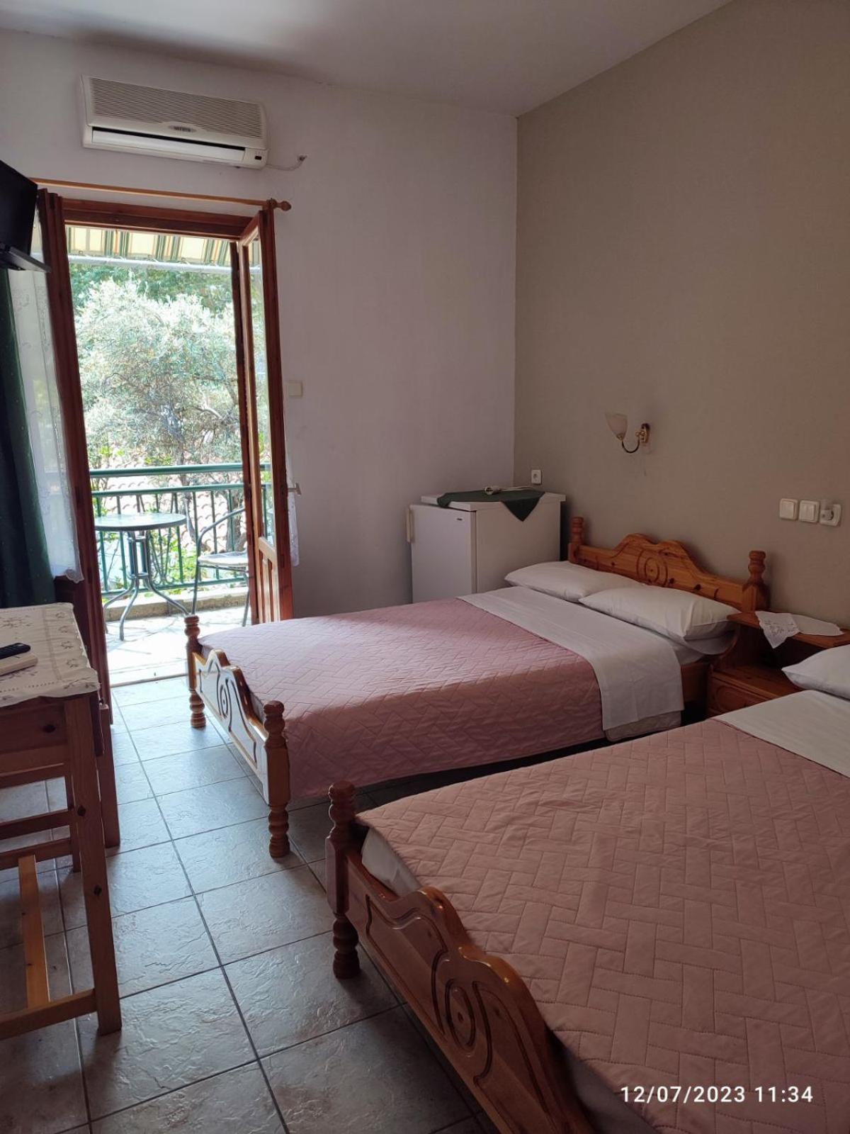 Nissaki Guesthouse Keramidhion ภายนอก รูปภาพ